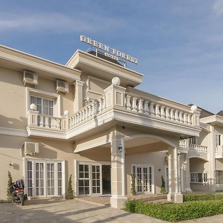 Green Forest Hotel Tebing Tinggi Kültér fotó
